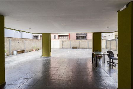 Apartamento para alugar com 99m², 2 quartos e 1 vagaÁrea comum - Salão de festas