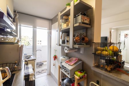 Cozinha de apartamento à venda com 2 quartos, 51m² em Glória, Porto Alegre
