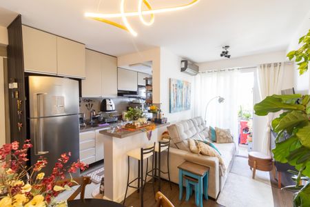 Sala de apartamento à venda com 2 quartos, 51m² em Glória, Porto Alegre