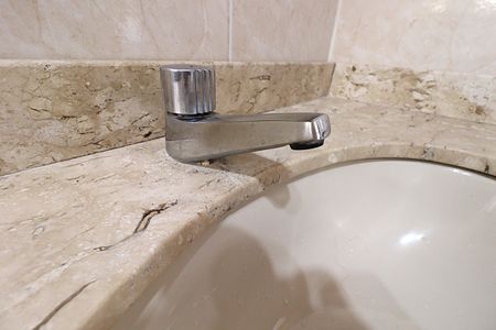 Apartamento à venda com 73m², 3 quartos e 1 vagaBanheiro - Torneira