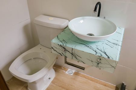 Casa de condomínio à venda com 57m², 2 quartos e sem vagaBanheiro do Quarto Suíte