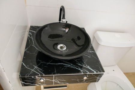 Casa de condomínio à venda com 57m², 2 quartos e sem vagaBanheiro Social