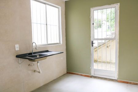 Casa de condomínio à venda com 57m², 2 quartos e sem vagaCozinha