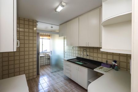 Apartamento à venda com 64m², 2 quartos e 1 vagaCozinha e Área de Serviço