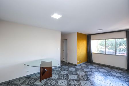 Sala de apartamento à venda com 2 quartos, 64m² em Vila Moinho Velho, São Paulo