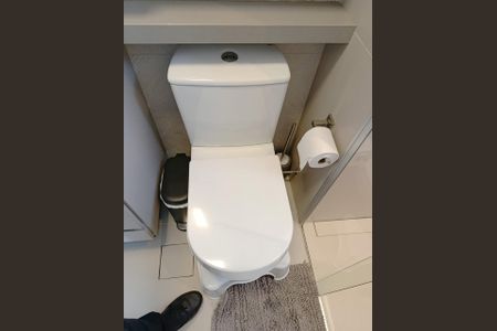 Apartamento à venda com 57m², 2 quartos e 2 vagasBanheiro da Suíte