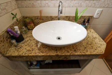 Apartamento à venda com 62m², 2 quartos e 1 vagaBanheiro