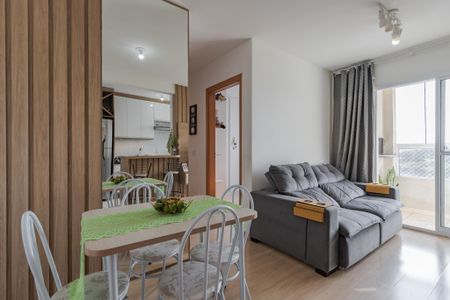 Sala de apartamento à venda com 2 quartos, 52m² em São Sebastião, Porto Alegre