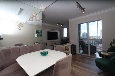 Apartamento à venda com 62m², 2 quartos e 1 vagaSala