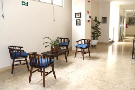 Apartamento para alugar com 67m², 2 quartos e sem vagaHall Social