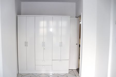 Apartamento para alugar com 67m², 2 quartos e sem vagaDormitório 1