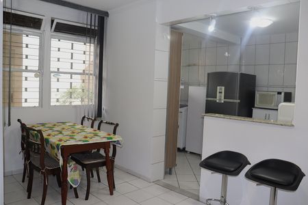 Apartamento para alugar com 67m², 2 quartos e sem vagaSala