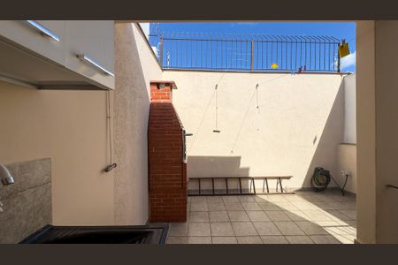 Casa para alugar com 131m², 4 quartos e 2 vagas Casa para alugar com 131m², 4 quartos e 2 vagasÁrea de Serviço