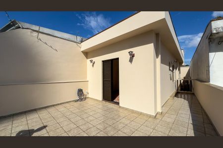 Casa para alugar com 131m², 4 quartos e 2 vagas Casa para alugar com 131m², 4 quartos e 2 vagasSacada