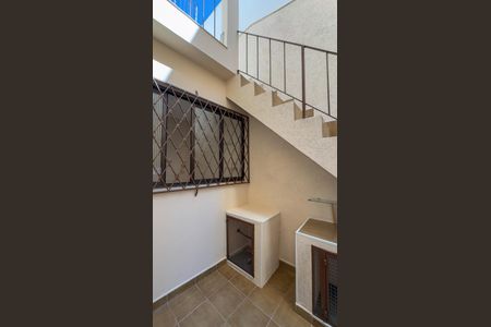 Casa para alugar com 131m², 4 quartos e 2 vagas Casa para alugar com 131m², 4 quartos e 2 vagasÁrea de Serviço