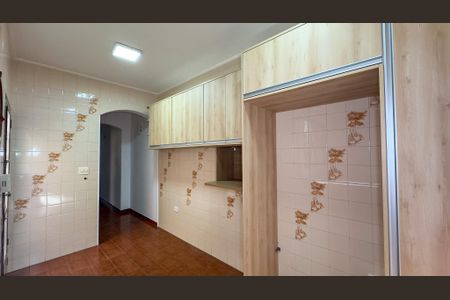 Casa para alugar com 131m², 4 quartos e 2 vagas Casa para alugar com 131m², 4 quartos e 2 vagasCozinha