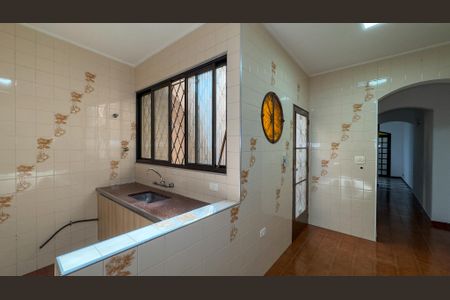 Casa para alugar com 131m², 4 quartos e 2 vagas Casa para alugar com 131m², 4 quartos e 2 vagasCozinha
