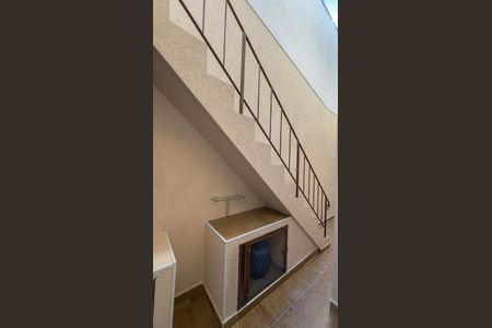 Casa para alugar com 131m², 4 quartos e 2 vagas Casa para alugar com 131m², 4 quartos e 2 vagasÁrea de Serviço