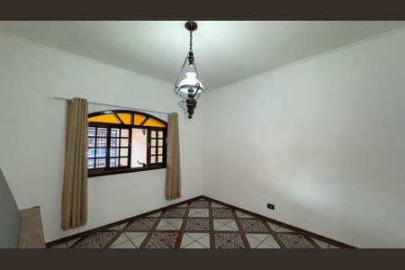 Casa para alugar com 131m², 4 quartos e 2 vagas Casa para alugar com 131m², 4 quartos e 2 vagasSala