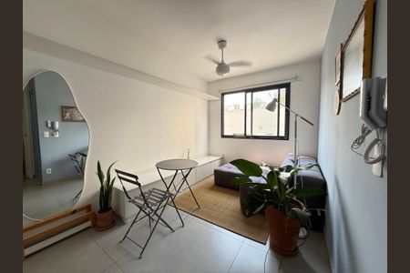 Sala de kitnet/studio para alugar com 1 quarto, 26m² em Vila Buarque, São Paulo