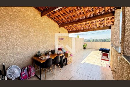 Apartamento à venda com 95m², 2 quartos e 1 vaga