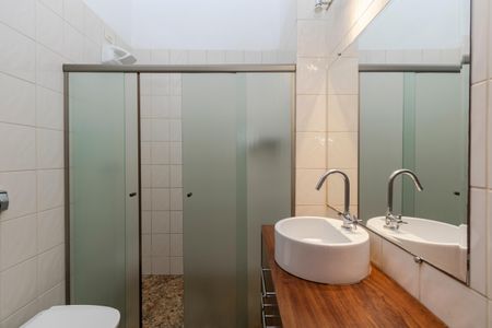 Casa para alugar com 125m², 3 quartos e 1 vaga Casa para alugar com 125m², 3 quartos e 1 vagaBanheiro