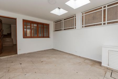 Casa para alugar com 125m², 3 quartos e 1 vaga Casa para alugar com 125m², 3 quartos e 1 vagaGaragem