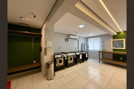 Apartamento à venda com 64m², 2 quartos e 2 vagasLavanderia 