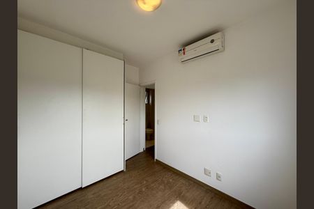 Apartamento à venda com 64m², 2 quartos e 2 vagasSuíte 