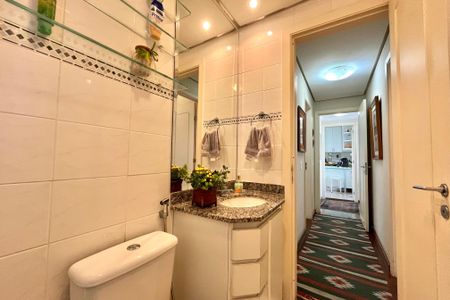 Apartamento à venda com 101m², 4 quartos e 3 vagasBanheiro Corredor