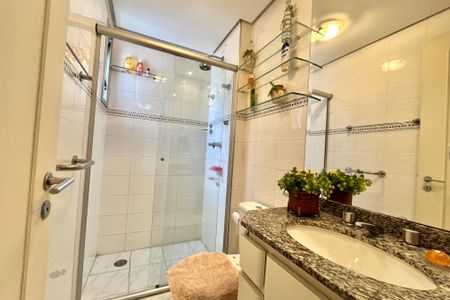 Apartamento à venda com 101m², 4 quartos e 3 vagasBanheiro Corredor