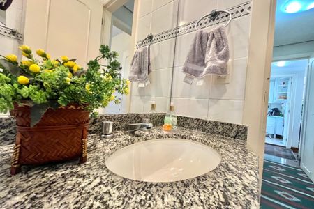 Apartamento à venda com 101m², 4 quartos e 3 vagasBanheiro Corredor