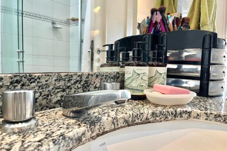 Apartamento à venda com 101m², 4 quartos e 3 vagasBanheiro da Suíte