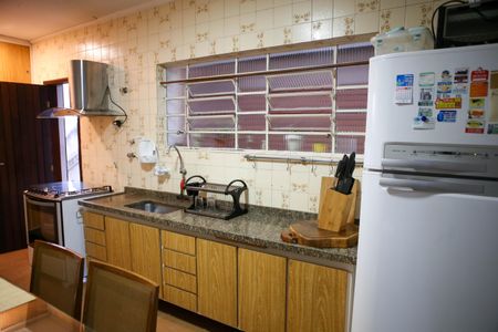 Casa à venda com 218m², 3 quartos e 2 vagasCozinha
