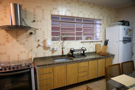Casa à venda com 218m², 3 quartos e 2 vagasCozinha