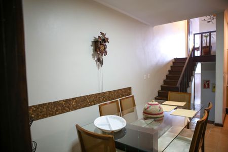 Casa à venda com 218m², 3 quartos e 2 vagasCozinha