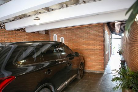 Casa à venda com 218m², 3 quartos e 2 vagasGaragem