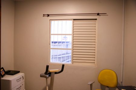 Casa à venda com 218m², 3 quartos e 2 vagasQuarto 3