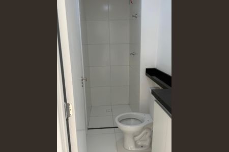 Banheiro de apartamento para alugar com 2 quartos, 29m² em Jardim Jaragua (Sao Domingos), São Paulo