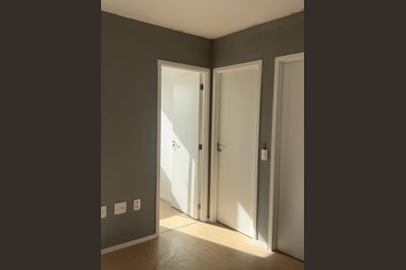Corredor de apartamento para alugar com 2 quartos, 29m² em Jardim Jaragua (Sao Domingos), São Paulo