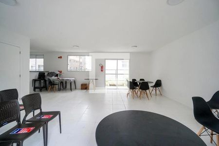Apartamento para alugar com 44m², 2 quartos e sem vaga Apartamento para alugar com 44m², 2 quartos e sem vagaSalão de festas