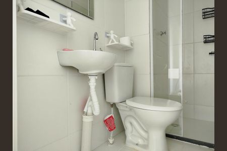 Apartamento para alugar com 44m², 2 quartos e sem vaga Apartamento para alugar com 44m², 2 quartos e sem vagaBanheiro