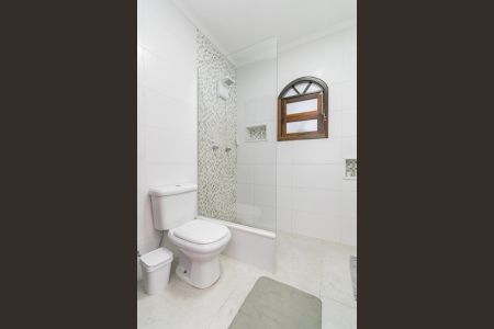 Banheiro de casa para alugar com 2 quartos, 122m² em Jardim Stella, Santo André