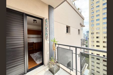 Apartamento para alugar com 81m², 2 quartos e 2 vagasVaranda