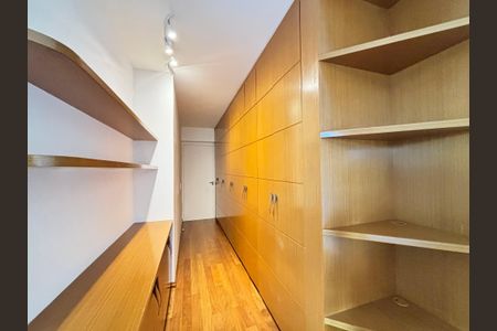 Apartamento para alugar com 81m², 2 quartos e 2 vagasSuíte 2