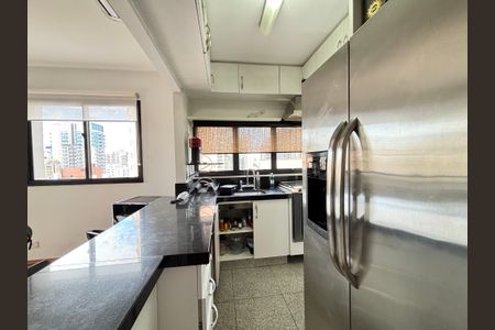 Apartamento para alugar com 81m², 2 quartos e 2 vagasCozinha