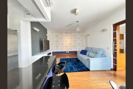 Apartamento para alugar com 81m², 2 quartos e 2 vagasSala