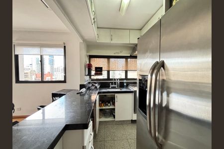 Apartamento para alugar com 81m², 2 quartos e 2 vagasCozinha