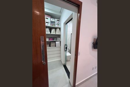 Casa de condomínio para alugar com 250m², 3 quartos e 4 vagas Casa de condomínio para alugar com 250m², 3 quartos e 4 vagasBanheiro