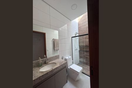 Casa de condomínio para alugar com 250m², 3 quartos e 4 vagas Casa de condomínio para alugar com 250m², 3 quartos e 4 vagasBanheiro